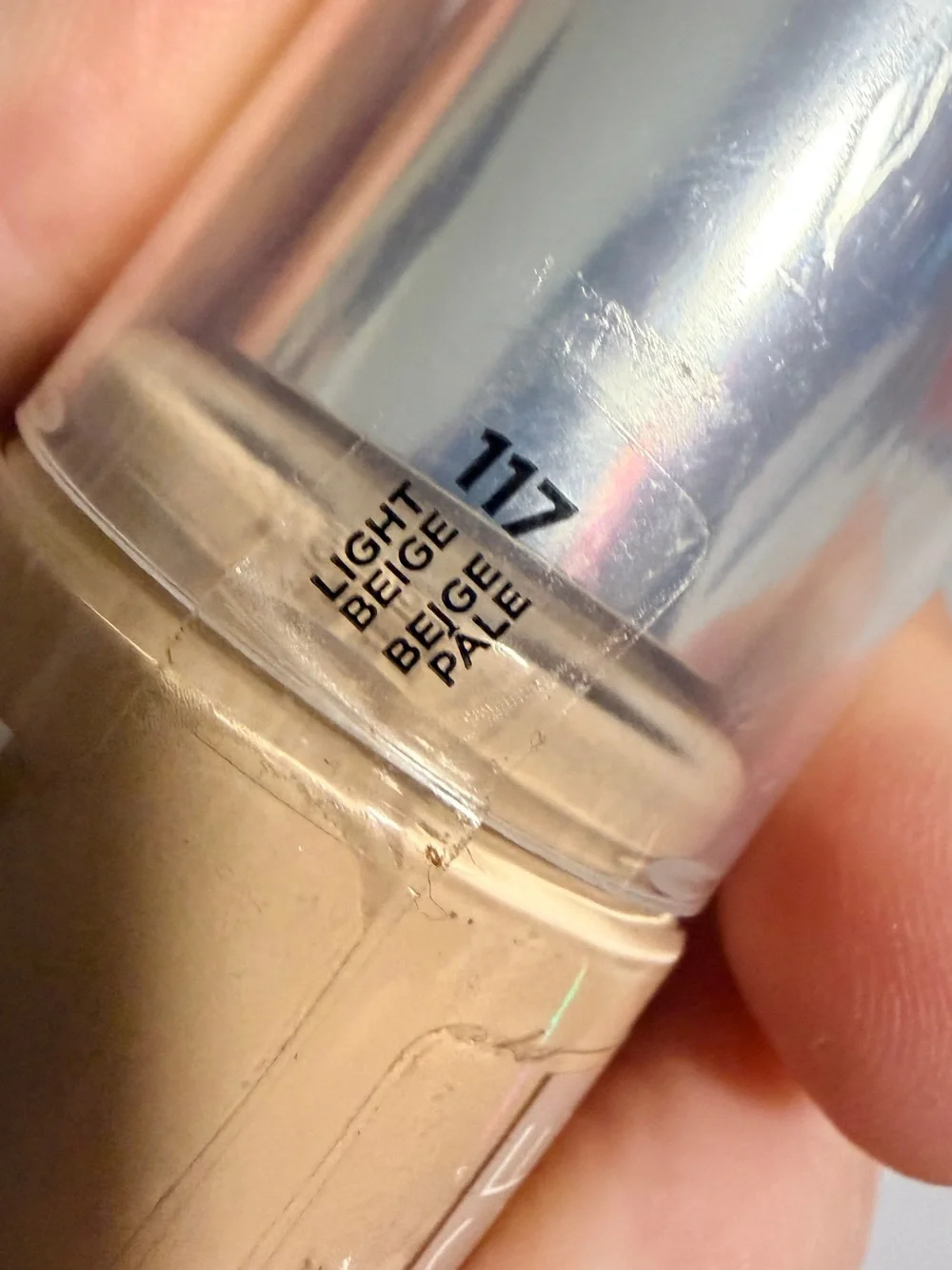 Revlon Illuminance Skin-Caring Foundation 117 Light Beige